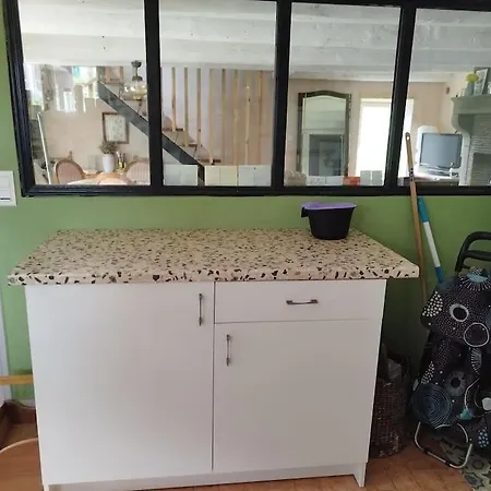 Szálloda La Maison Aux Volets *