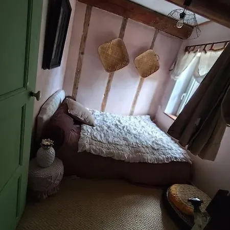 La Maison Aux Volets *