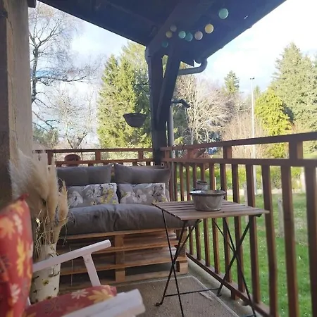 La Maison Aux Volets Szálloda