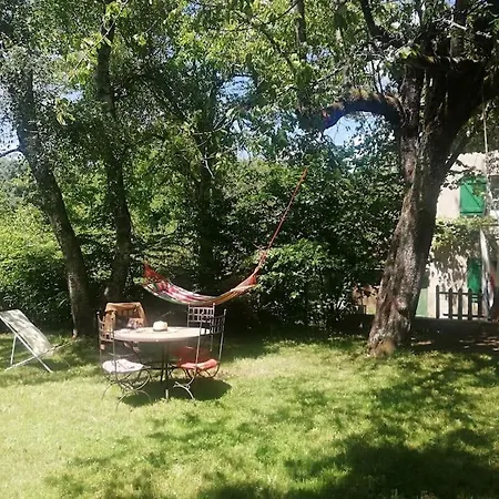 La Maison Aux Volets Szálloda