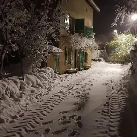 Szálloda La Maison Aux Volets *